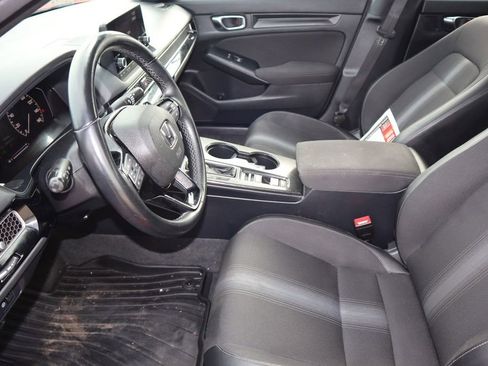 Used 2025 Honda Civic Sport image 17