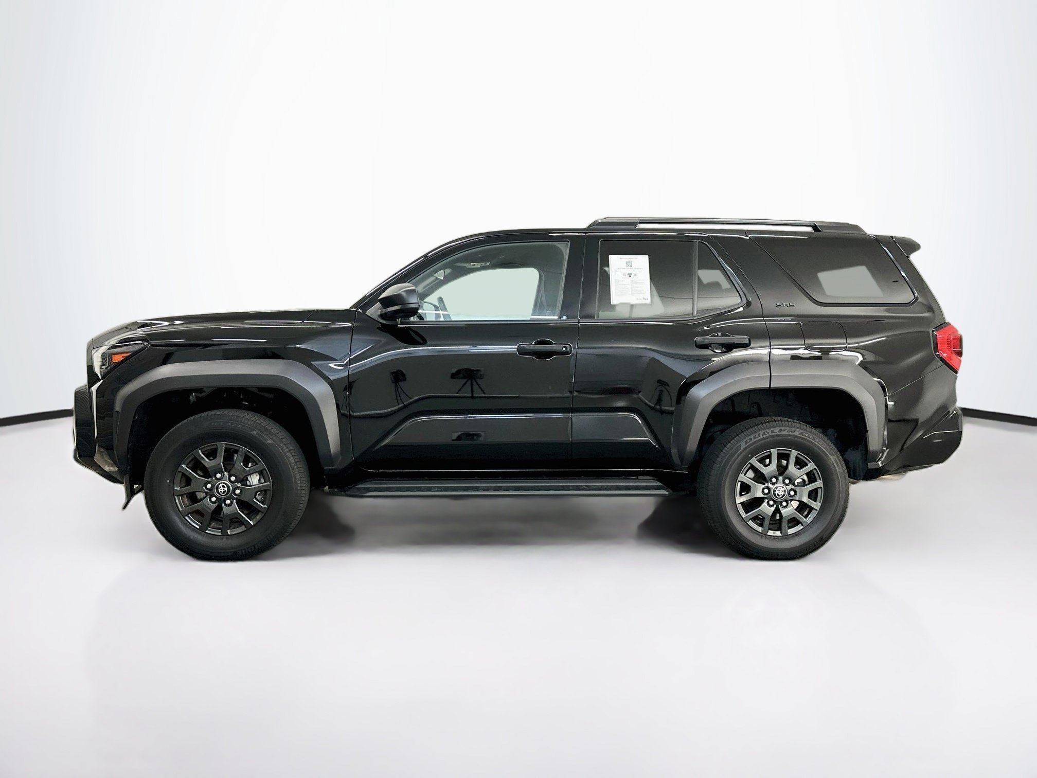 Used 2025 Toyota 4Runner SR5 AWD/4WD image 4
