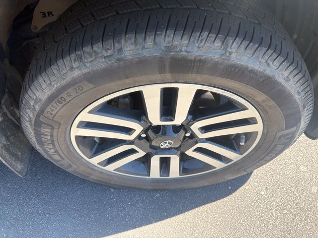 Used 2019 Toyota 4Runner Limited AWD/4WD image 9