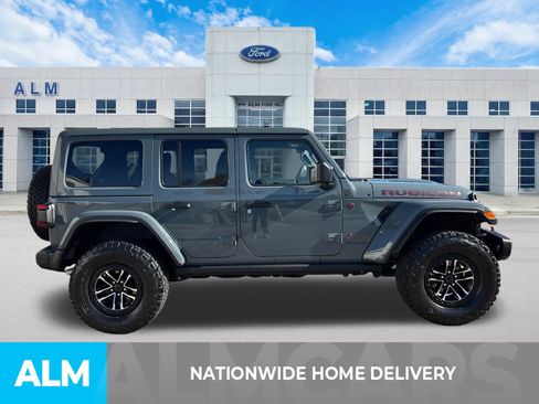 Used 2025 Jeep Wrangler Unlimited Rubicon image 5