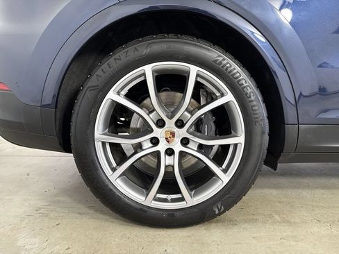 Certified 2026 Porsche Cayenne AWD/4WD image 16