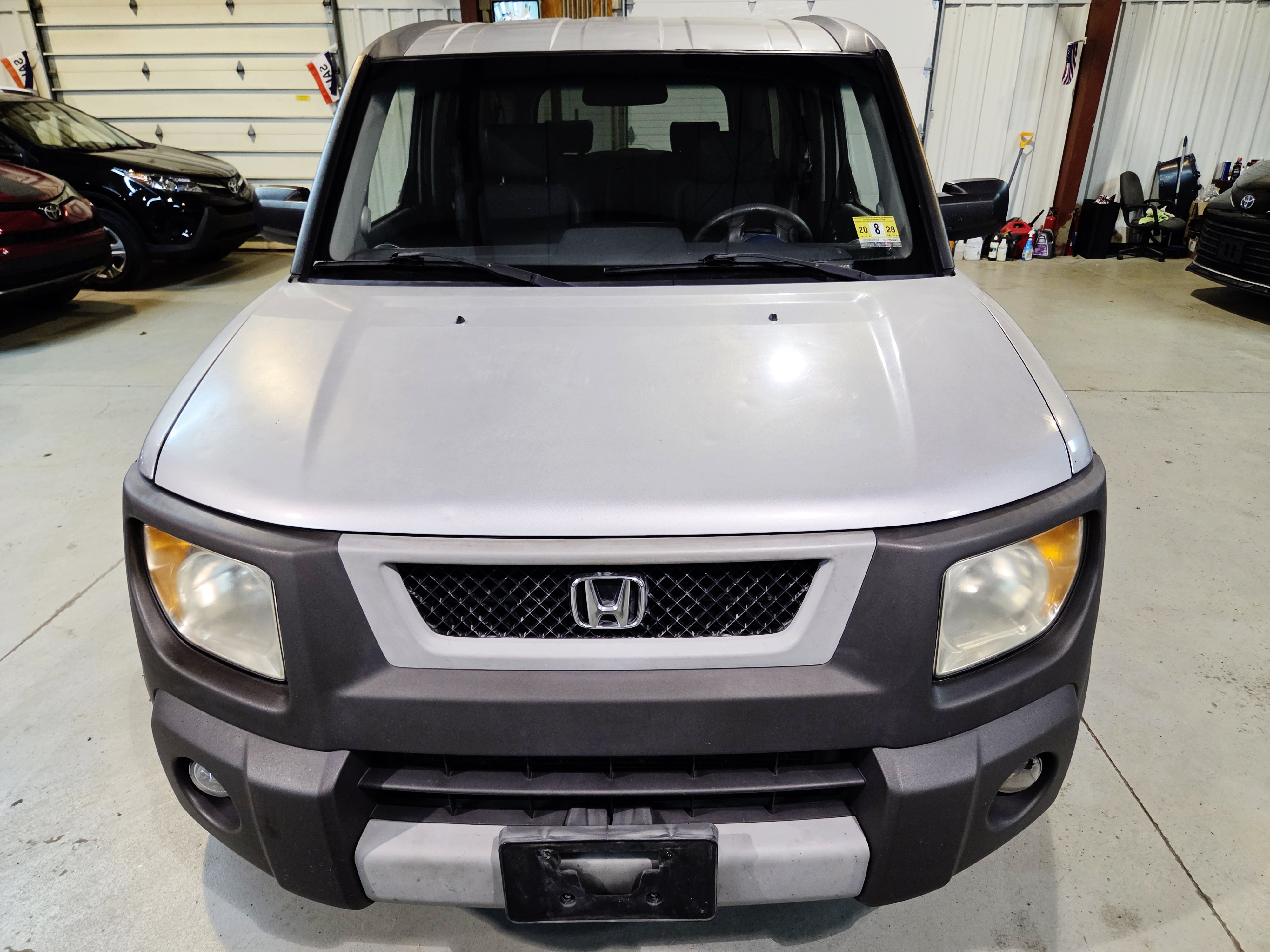 Used 2004 Honda Element EX image 9