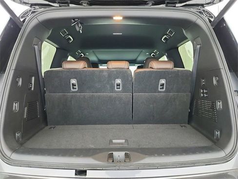 Used 2025 Nissan Armada Platinum Reserve image 55