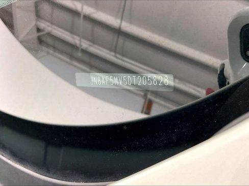 Used 2013 Nissan Juke SL w/ Sport Pkg image 44