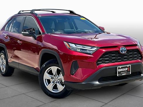 Used 2024 Toyota RAV4 XLE w/ Convenience Package AWD/4WD image 3