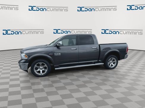 Used 2017 RAM 1500 Laramie w/ Convenience Group AWD/4WD image 5