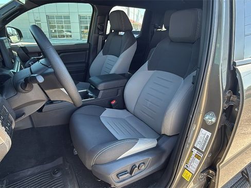 Used 2024 Toyota Tacoma TRD Off-Road image 12
