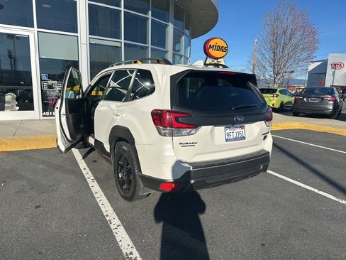 Used 2023 Subaru Forester Wilderness w/ Wilderness Package image 4