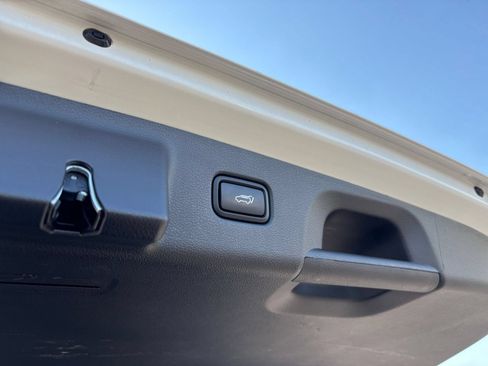 Used 2025 Hyundai Palisade SEL FWD image 24