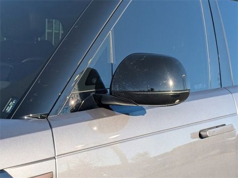 Used 2024 Land Rover Range Rover Sport Dynamic SE image 9