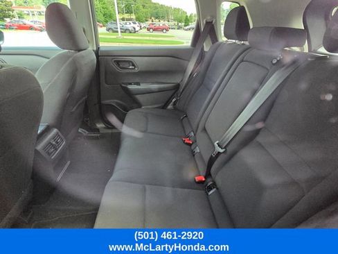Used 2024 Nissan Rogue S FWD image 9