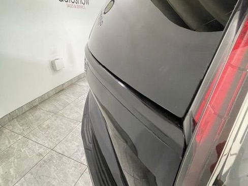 Used 2021 Cadillac Escalade Sport Platinum image 11