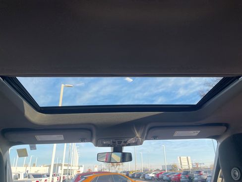 Certified 2021 Chevrolet Silverado 1500 LT Trail Boss w/ Convenience Package II image 18