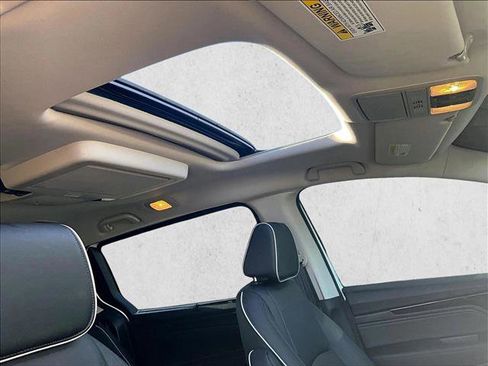 Used 2025 Honda Odyssey Touring image 17