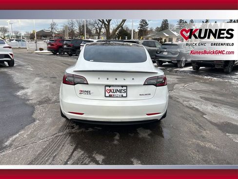 Used 2022 Tesla Model 3 Performance image 6