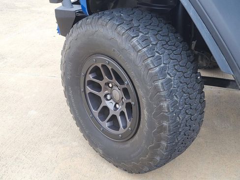 Used 2023 Jeep Wrangler Unlimited Sport AWD/4WD image 9