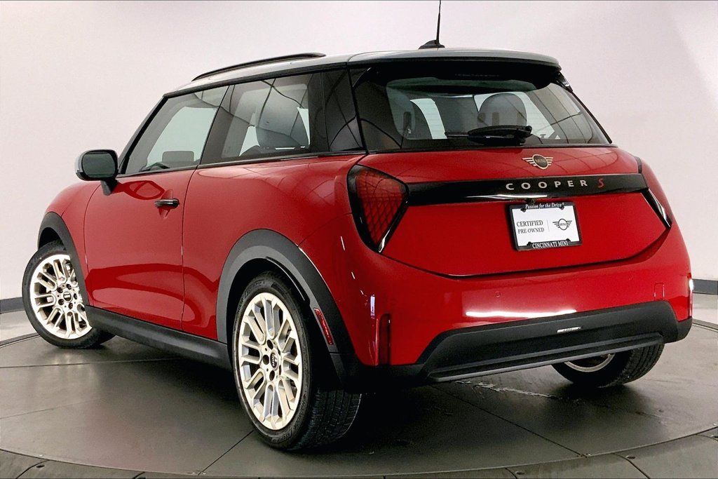 Certified 2025 MINI Cooper S FWD image 10