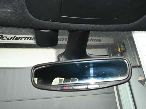 Used 2019 Chrysler Pacifica Touring-L Plus w/ Advanced Safetytec Group FWD image 26