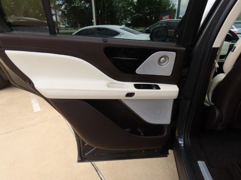 Used 2023 Lincoln Aviator Black Label Grand Touring w/ Class IV Trailer Tow Package image 18