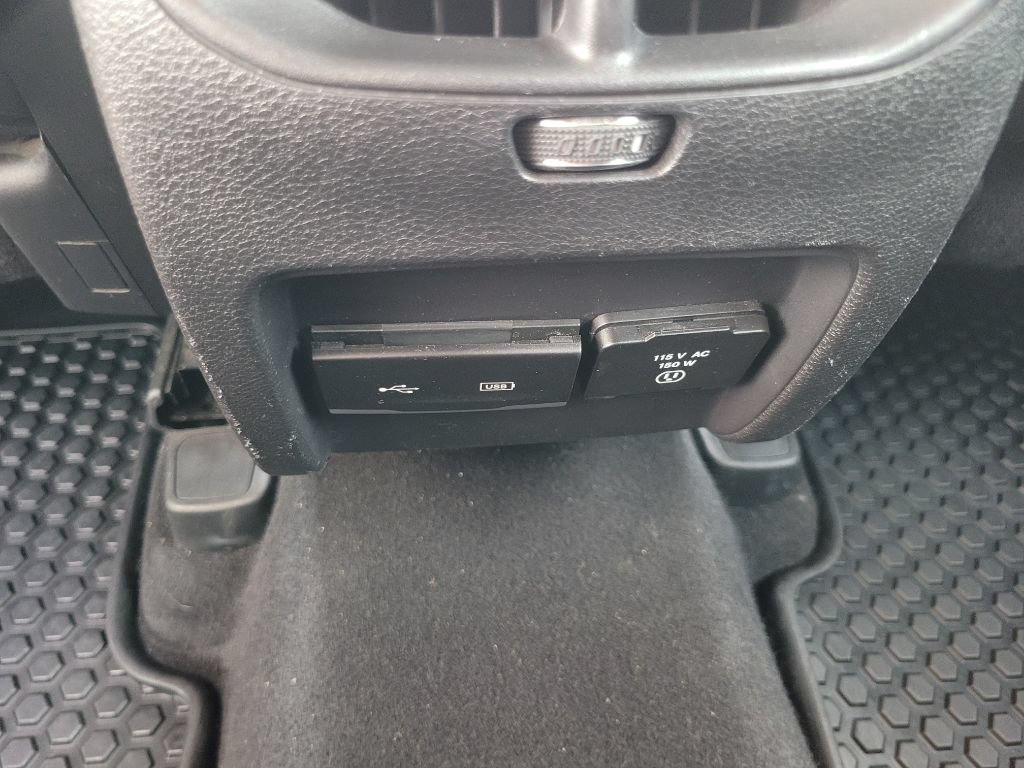 Used 2020 Jeep Cherokee Trailhawk w/ Cold Weather Group AWD/4WD image 45