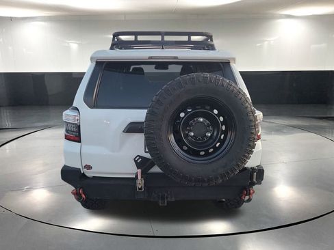 Used 2019 Toyota 4Runner TRD Off-Road image 8