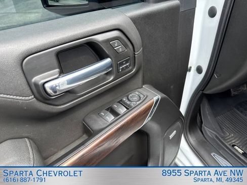 Used 2023 GMC Sierra 2500 SLT w/ SLT Premium Package AWD/4WD image 17