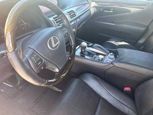 Used 2014 Lexus LS 460 w/ Comfort Package RWD image 35