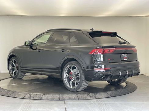 New 2026 Audi RS Q8 performance image 3