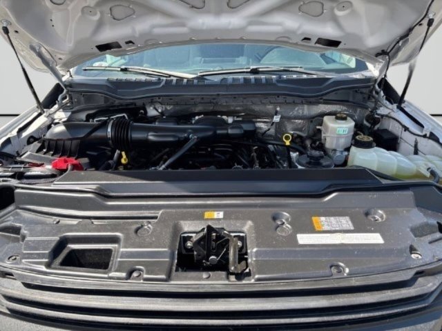 Used 2019 Ford F550 2WD Regular Cab Super Duty image 26