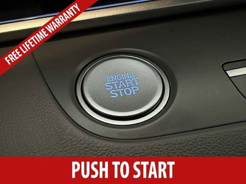 Used 2025 Hyundai Elantra SEL FWD image 15