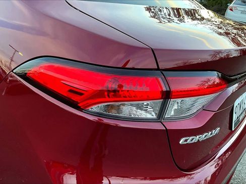 Certified 2022 Toyota Corolla LE image 29