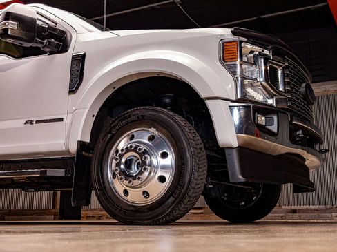 Used 2022 Ford F450 Lariat w/ FX4 Off-Road Package image 13