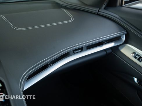 Used 2024 Chevrolet Corvette Stingray Preferred Cpe w/ Z51 Performance Package image 21