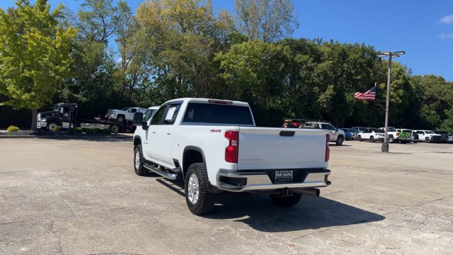 Used 2022 Chevrolet Silverado 2500 LT w/ Convenience Package AWD/4WD image 7