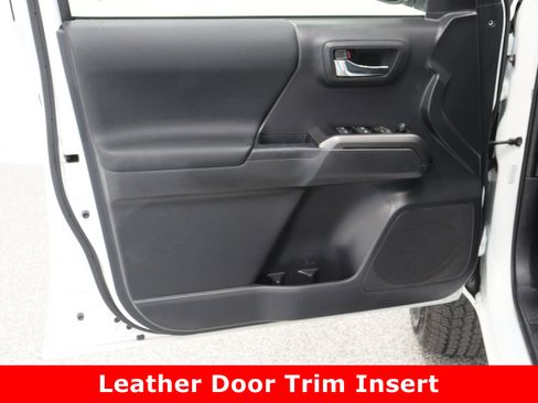 Used 2023 Toyota Tacoma TRD Off-Road w/ Technology Package image 12