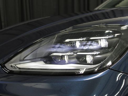 New 2026 Porsche Cayenne S image 15