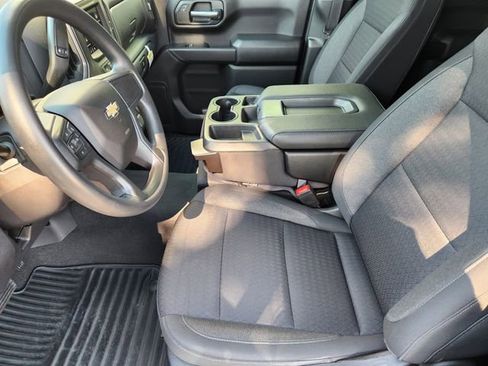 Used 2022 Chevrolet Silverado 1500 Custom image 14