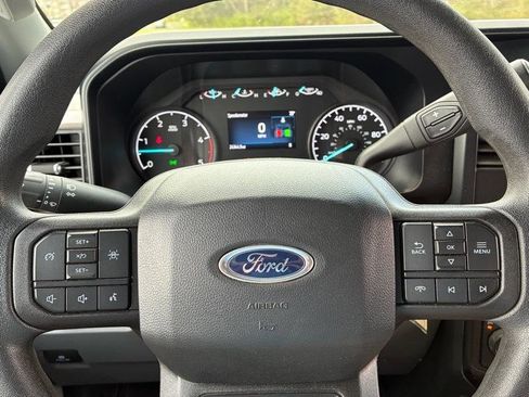 Used 2024 Ford F550 4x4 Regular Cab Super Duty image 18