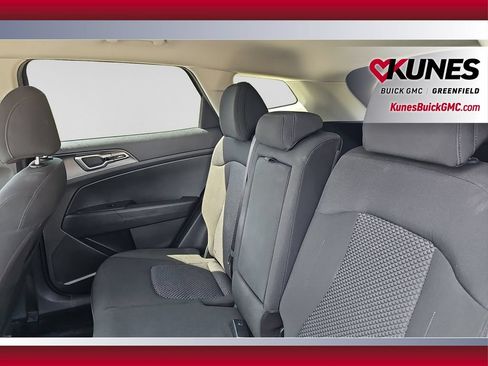 Used 2026 Kia Sportage LX FWD image 17