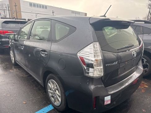 Used 2013 Toyota Prius V Two image 9