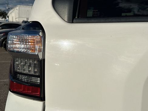 Used 2019 Toyota 4Runner TRD Off-Road image 10