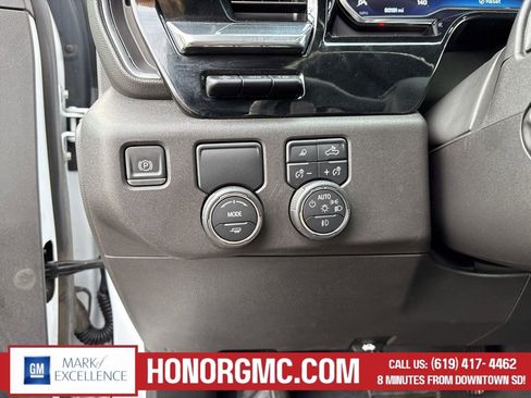 Used 2023 Chevrolet Silverado 1500 High Country w/ Technology Package image 12