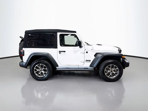 Used 2024 Jeep Wrangler Sport AWD/4WD image 5