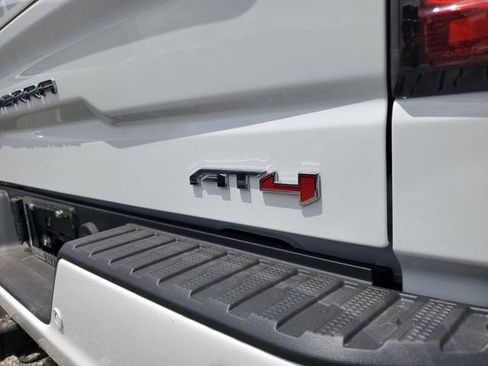 New 2026 GMC Sierra 1500 AT4 w/ AT4 Premium Package AWD/4WD image 9