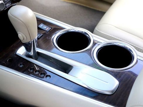 Used 2015 Nissan Pathfinder SL w/ SL Tech Package image 20