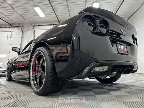 Used 2006 Chevrolet Corvette Convertible 2D w/ Preferred Equipment Group image 30