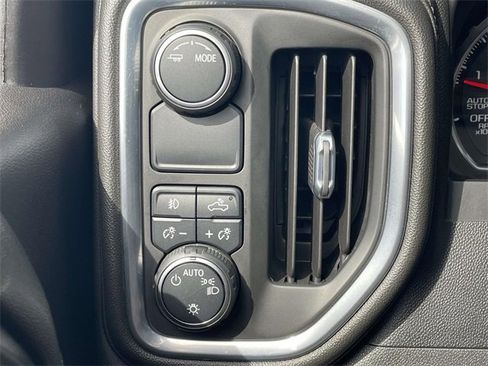 Used 2021 Chevrolet Silverado 1500 RST w/ Bed Protection Package image 34