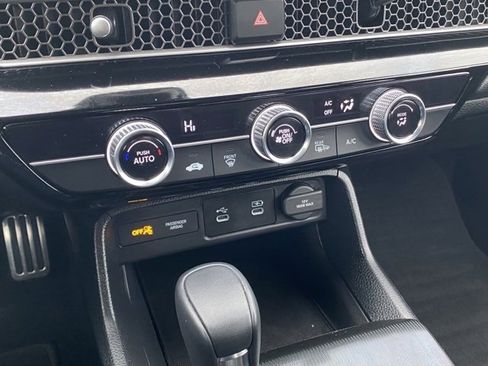 Used 2025 Honda Civic Sport image 19