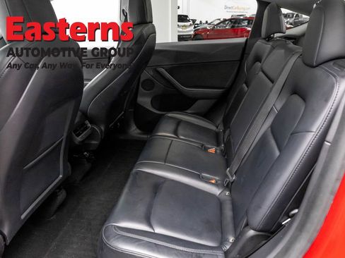 Used 2021 Tesla Model Y Long Range AWD/4WD image 16