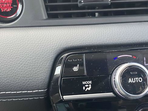 New 2025 Honda Pilot EX-L image 5